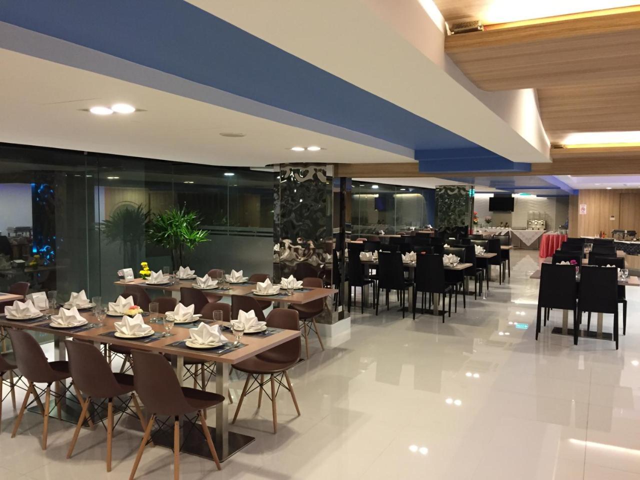 Grand Tower Inn Sathorn Hotel Banguecoque Exterior foto